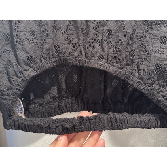 Zara Embroidered Crop Top Women’s Size Small Eyelet Black Floral Cut Out Back - Picture 7 of 9